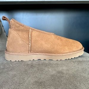 Ugg V cut classic Micro Mini boots